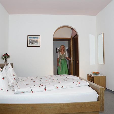 Pension Brunhild San Leonardo in Passiria Bagian luar foto