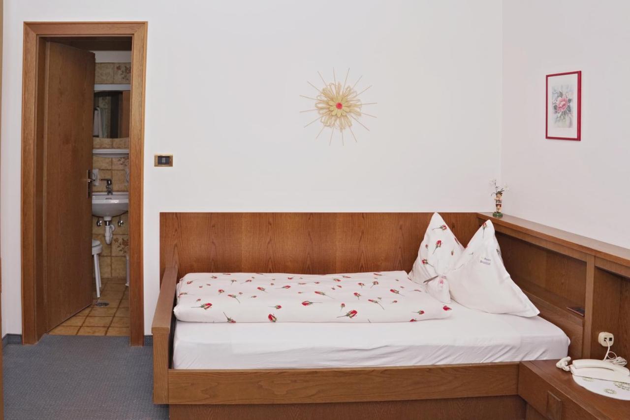 Pension Brunhild San Leonardo in Passiria Bagian luar foto